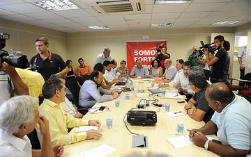Centrais sindicais voltam a se reunir com ministros na terça-feira
