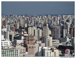 11 de 15 cidades têm queda real no preço do m² em maio, diz Fipe