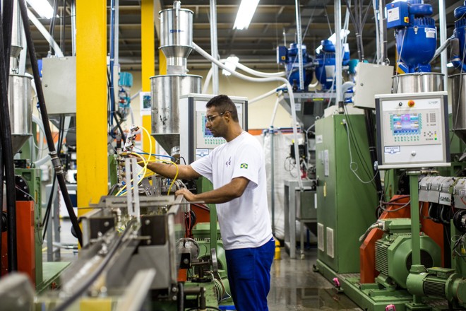 Brasil caminha para ter a energia mais cara do planeta