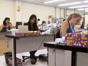 Mulheres estão mais dispostas a negociar salário, diz pesquisa