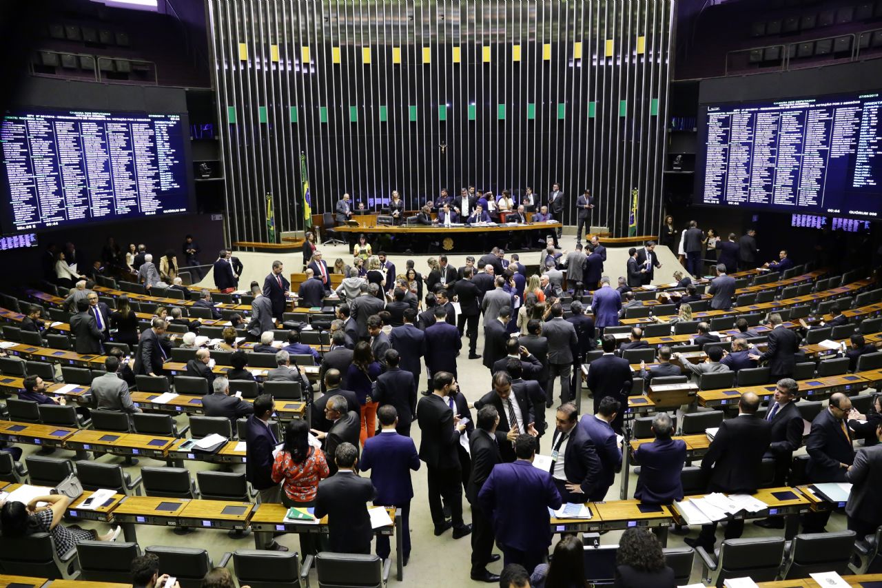 Voto impresso: como cada deputado votou em PEC que foi derrubada