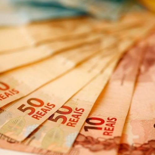 Presidenciáveis arrecadam R$ 143 milhões; 65% são recursos públicos