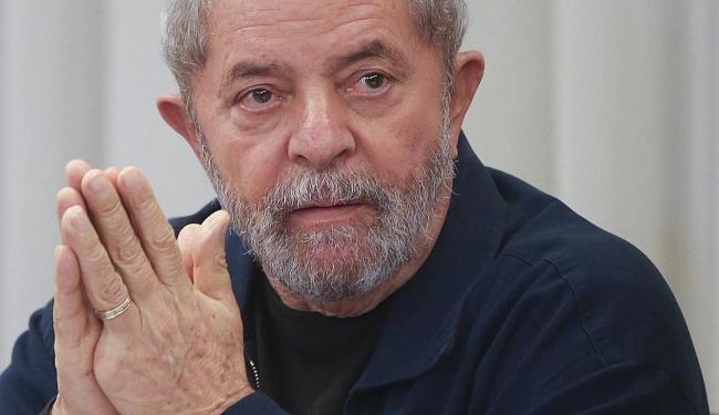Lula faz apelo para que Dilma não deixe passar lei da terceirização