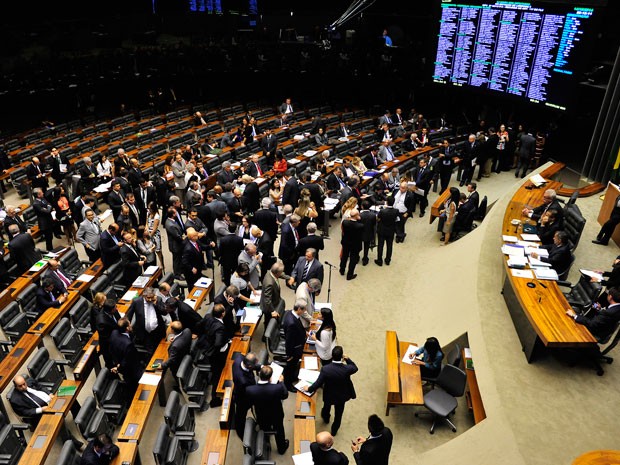 Câmara conclui votação e aprova MP que desonera folha de pagamento