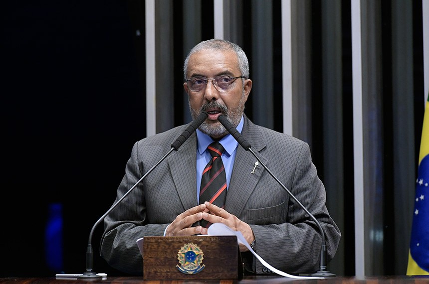 Redução na segurança no trabalho fará país campeão em acidentes, diz Paim