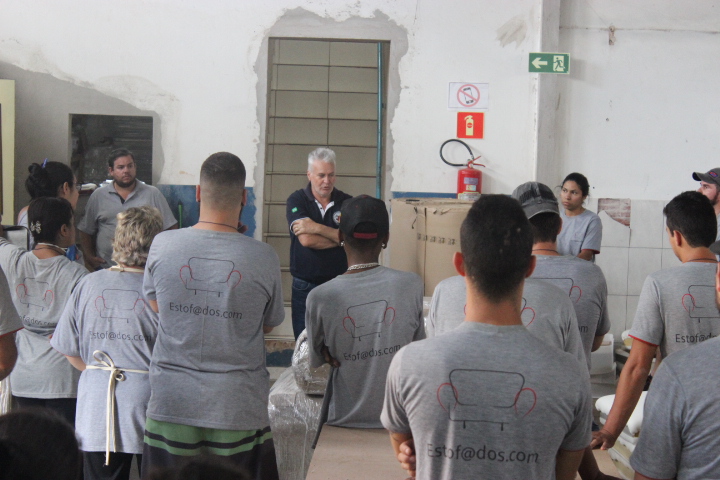 ASSEMBLEIA COM TRABALHADORES DA EMPRESA ESTOFADOS.COM