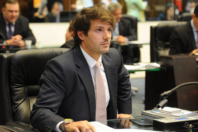 Empresa de fachada fez doações a Tiago Amaral