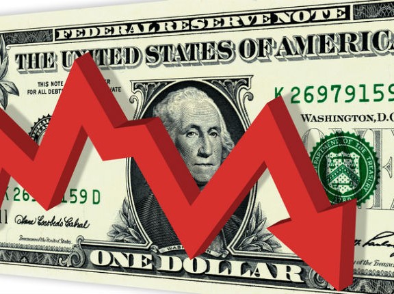 Dólar cai mais de 1%, a R$ 3,68, e volta aos preços de maio