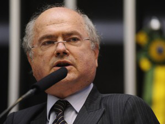 Condenado no Paraná, deputado mais rico do Brasil alega não ter como pagar R$ 910