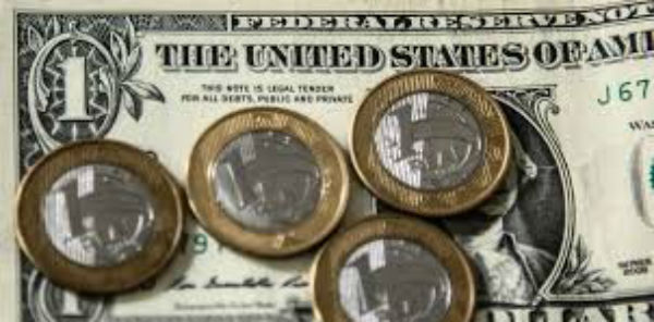 "Mercado" reage a fracasso de Alckmin e dólar chega a R$ 4,00