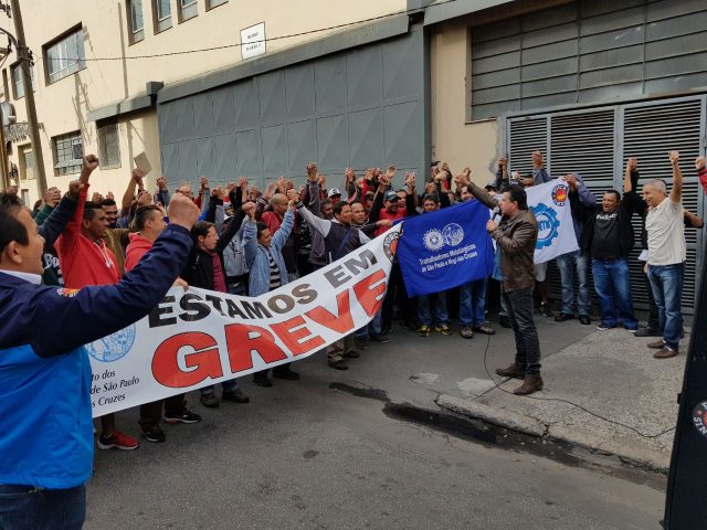 Greve faz indústria do Paraná deixar de faturar R$ 550 milhões por dia, diz Fiep