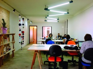 Como sobreviver no trabalho com um chefe muito crítico? Veja dicas