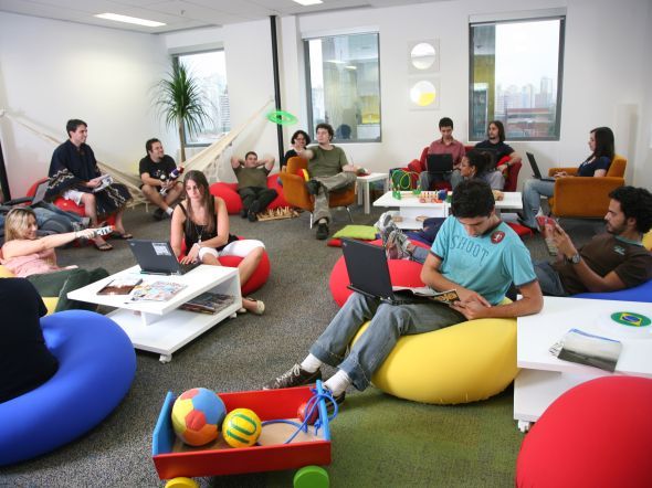 Google lidera ranking de empresas dos sonhos dos jovens brasileiros